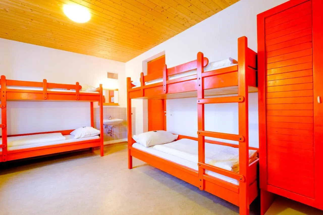 Hostel Djh Jugendherberge Pottenstein